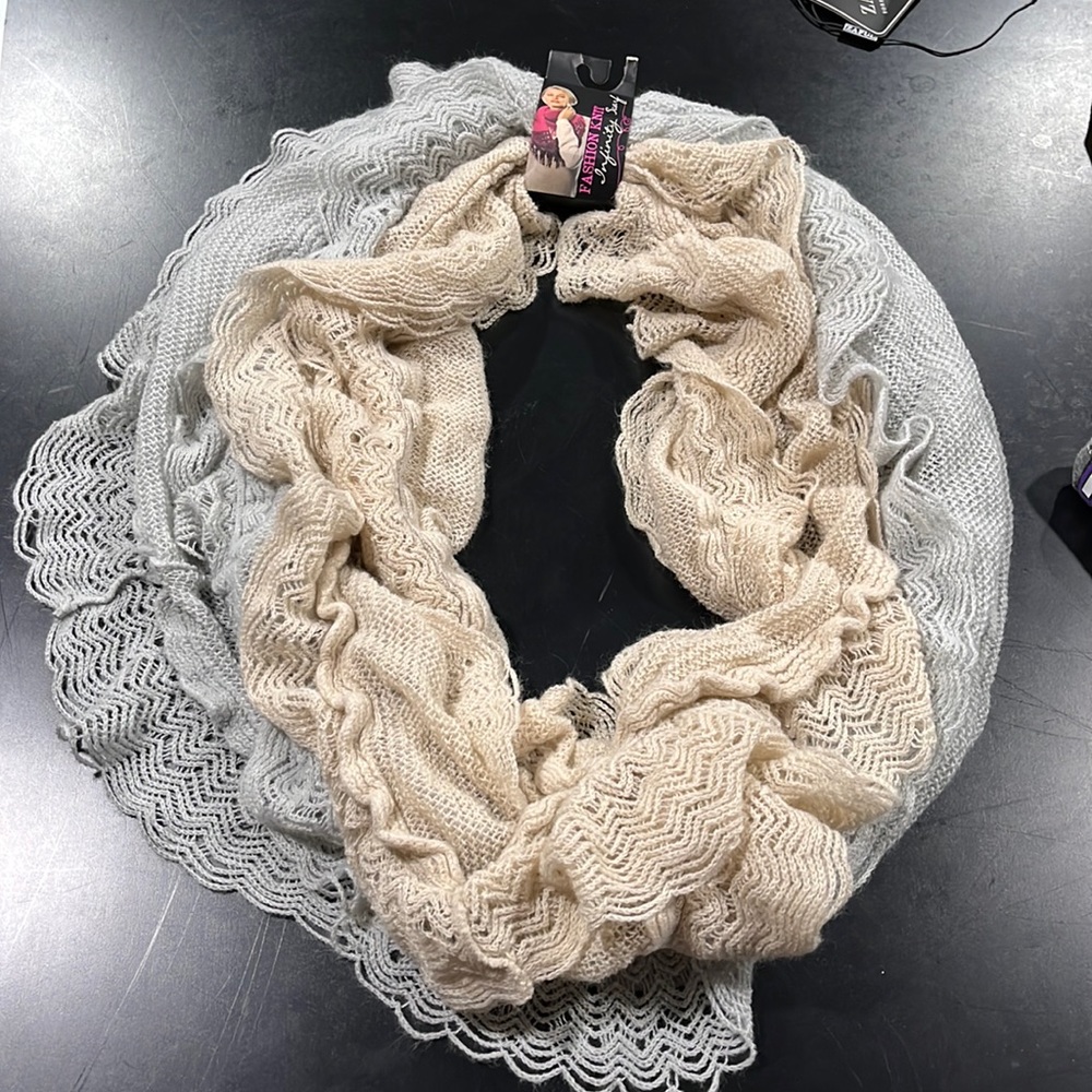 Infinity scarf